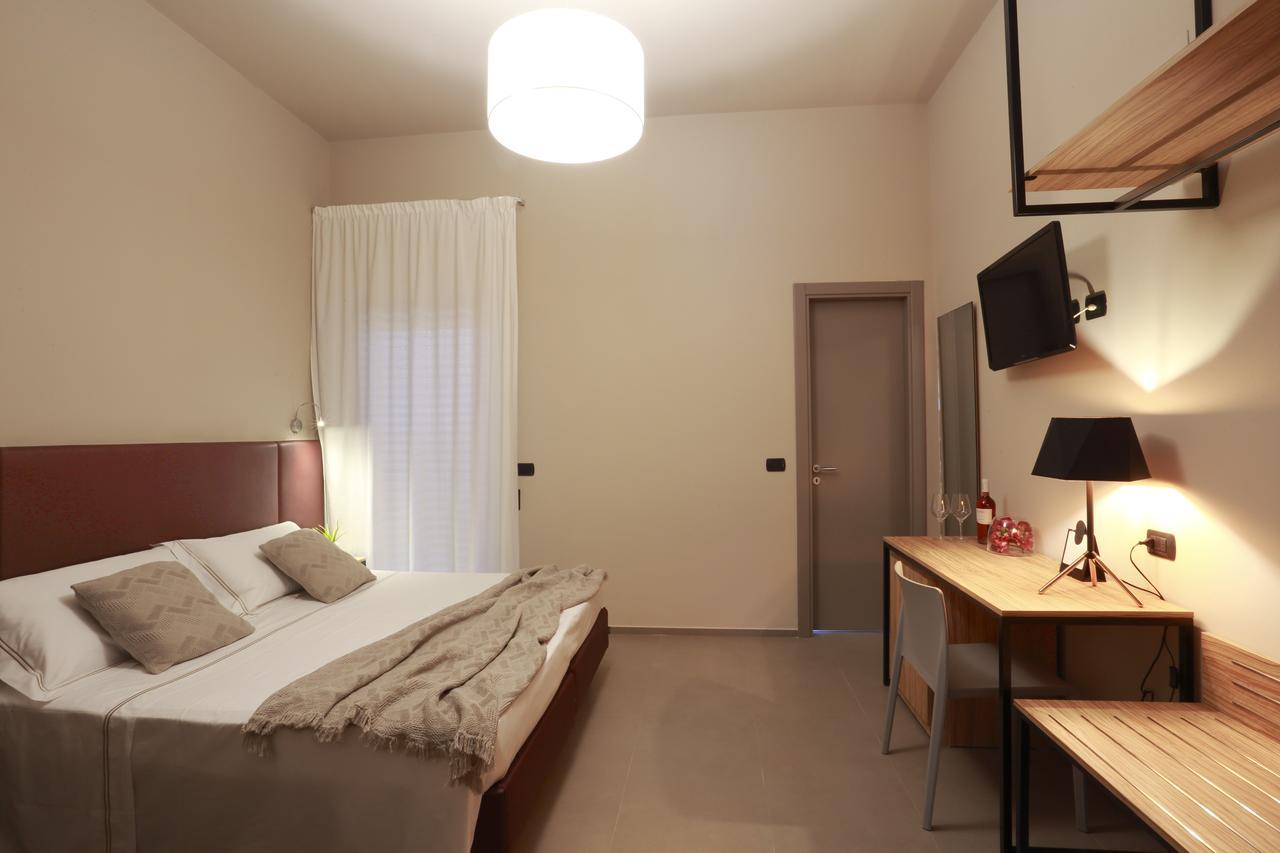 Hotel Aloisi レッチェ エクステリア 写真