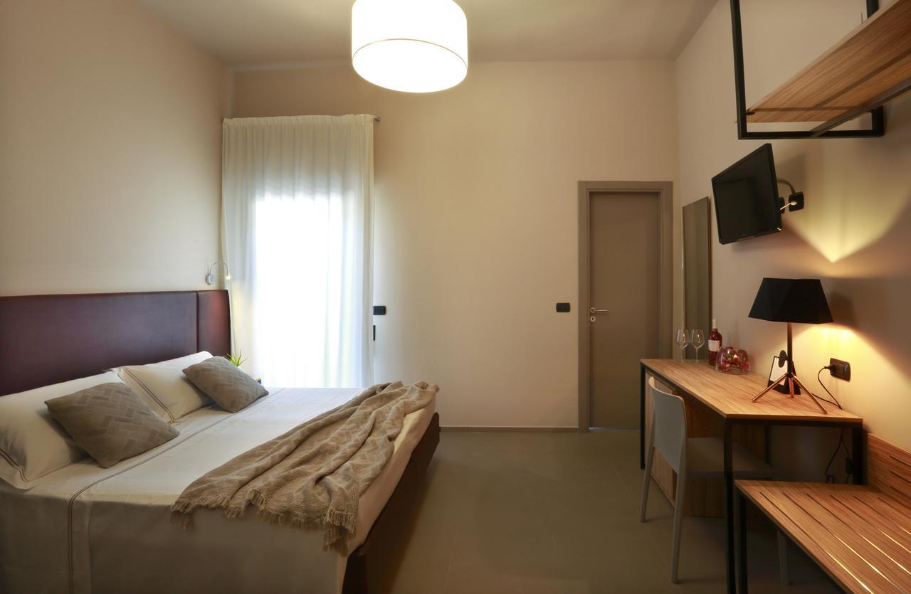 Hotel Aloisi レッチェ エクステリア 写真